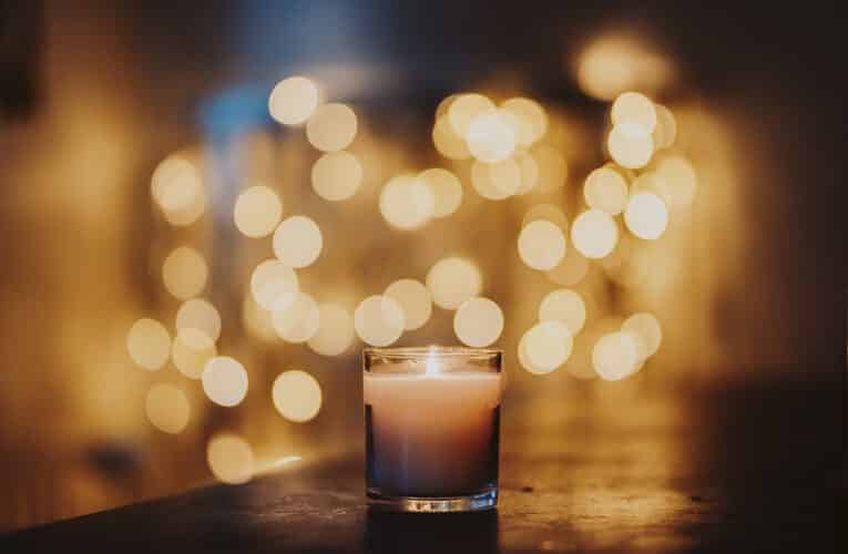 Świeczki w słoiku – co warto o nich wiedzieć?