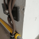 Jak skutecznie wykonać naprawę instalacji elektrycznej?